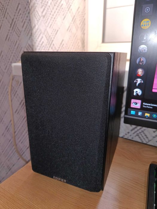 Культові колонки Edifier R1100 з неперевершеним звучанням.