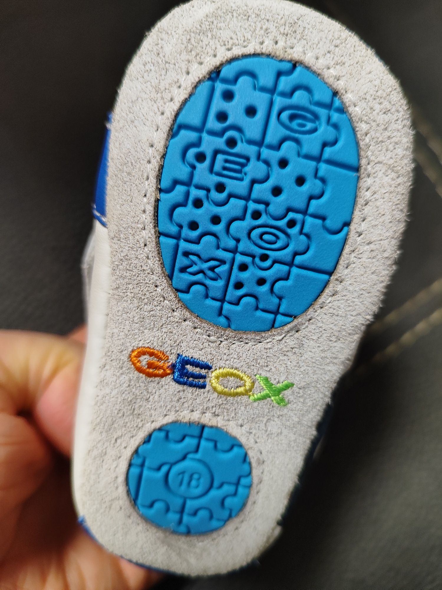 Перші кросівки дитячі з супінатором Geox Respira 18р.