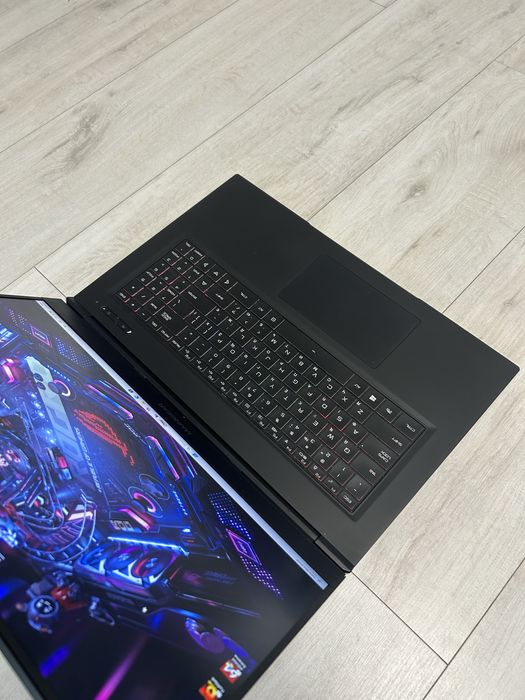 Ігровий ноутбук Maingear — i7 10875Н+ RTX 2070 8G  + 144Hz