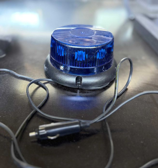 Маяк проблисковий світлодіодний синій на магнітах