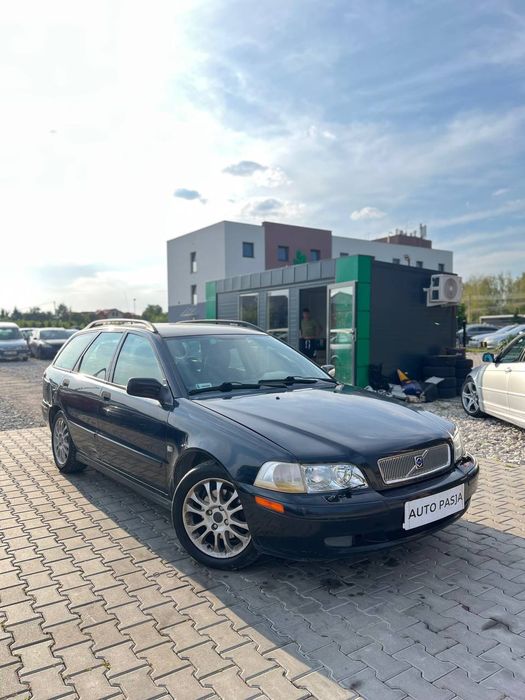 Volvo V40 1.9 Diesel*MaloPali*Rodzinne*DobryStan*Klima*Zamiana