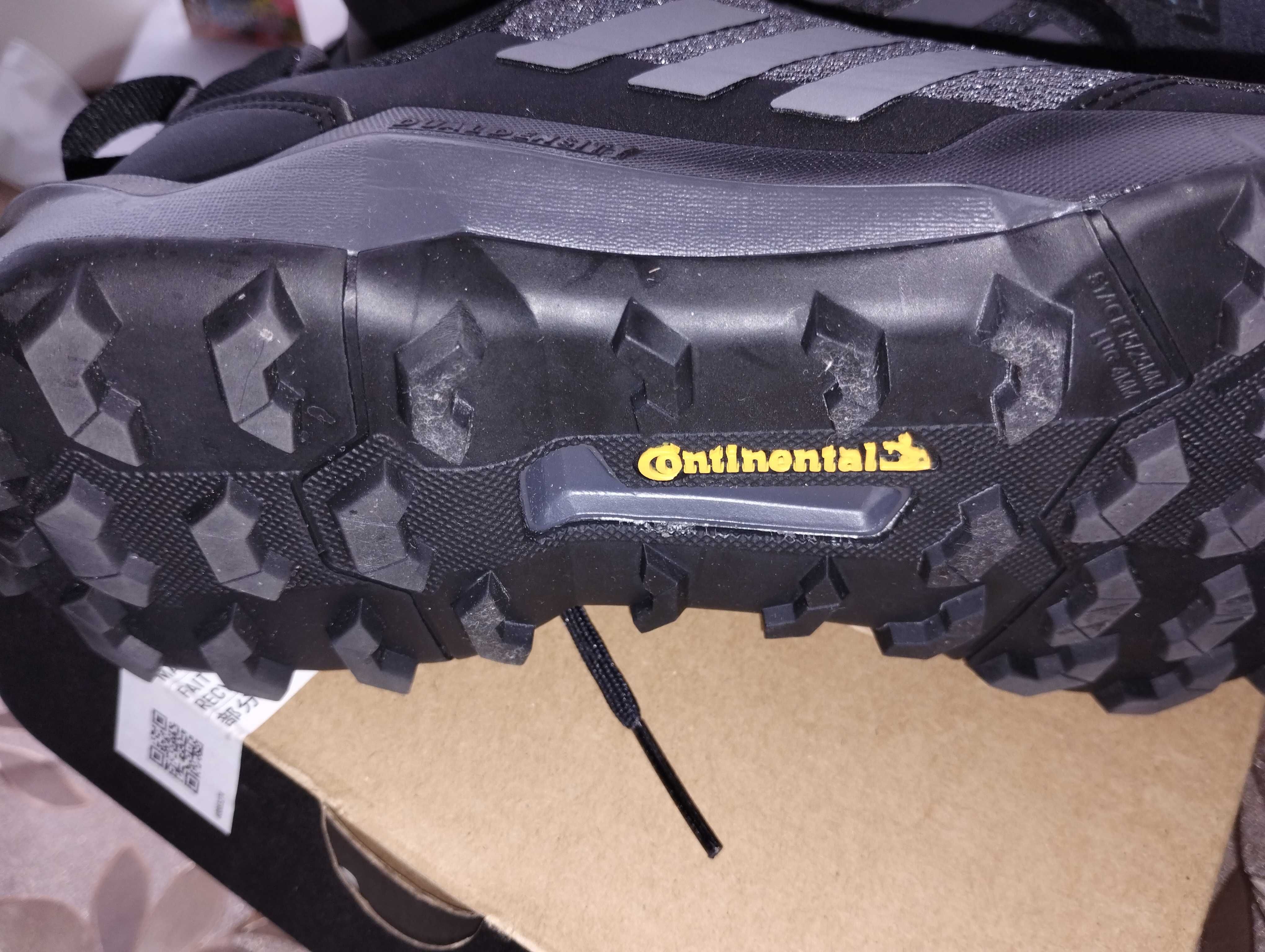 Кроссовки Adidas Terrex р.7,5