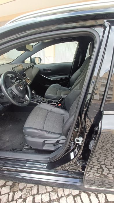 Toyota Corolla touring sport hybrido