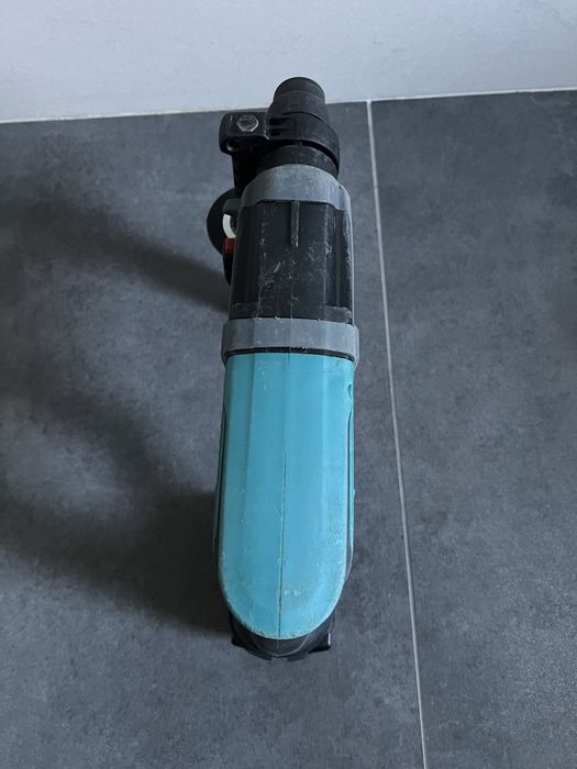 Акум.перфоратор Makita DHR 202+АКБ 5.0Ah