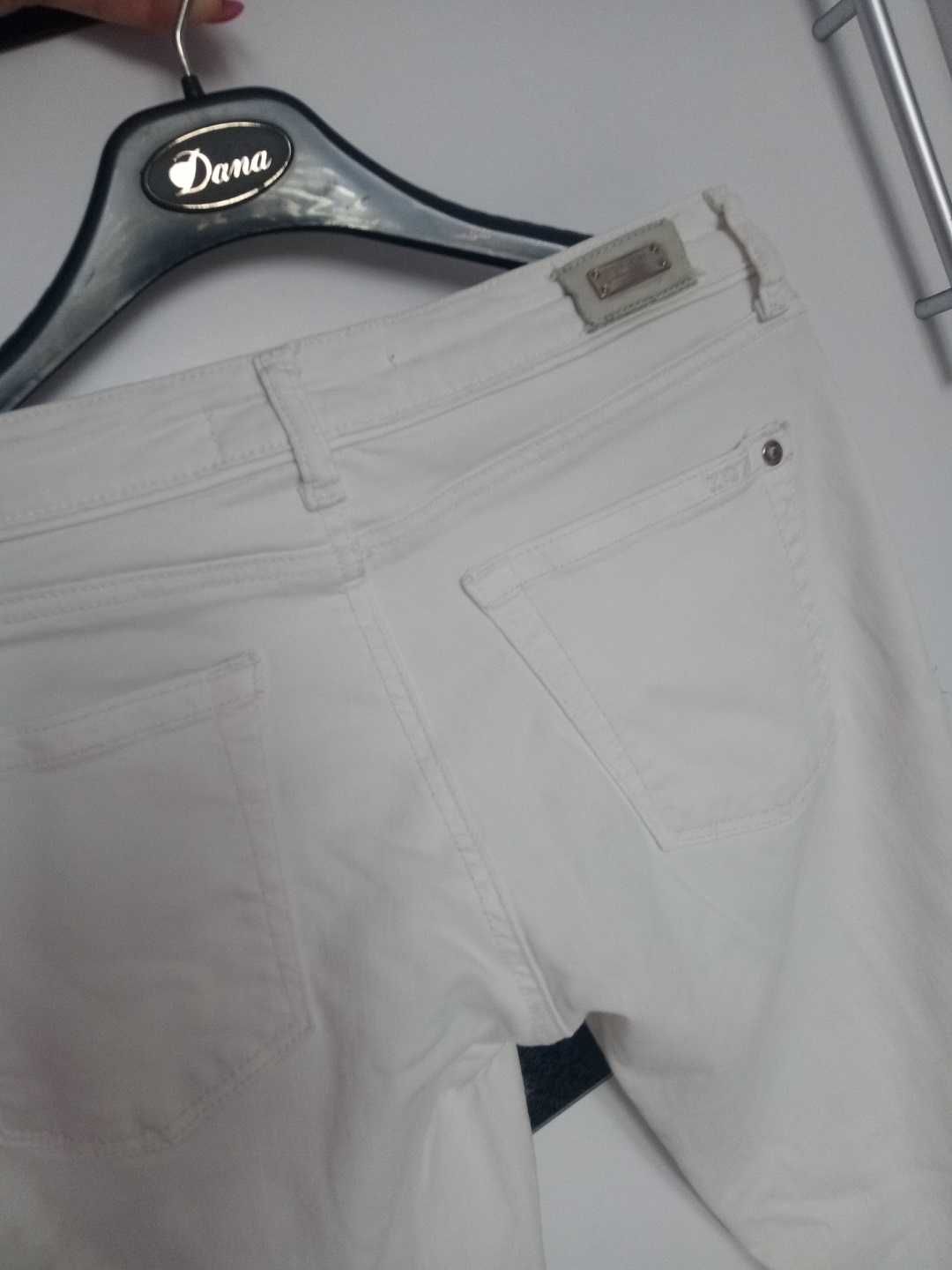 Zara Denim Białe Spodnie Jeansy Slim XS / 34