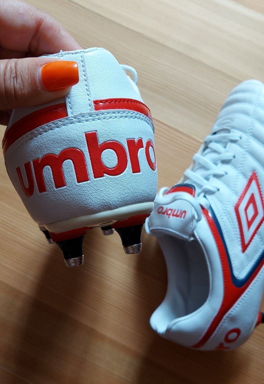 Бутсы футбольные UMBRO, стелька 27.5