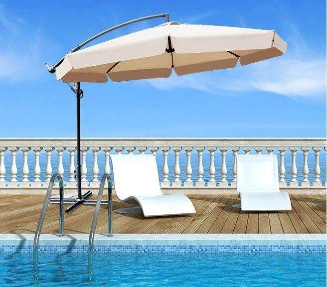Nowy duży parasol z podstawą