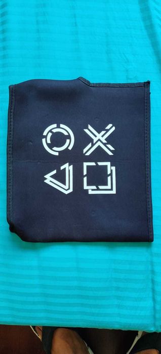 Capa Protetora para PS4 – Excelente Estado