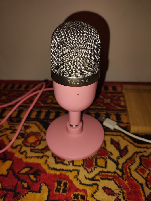 Mikrofon komputerowy razer Seiren mini quartz igła