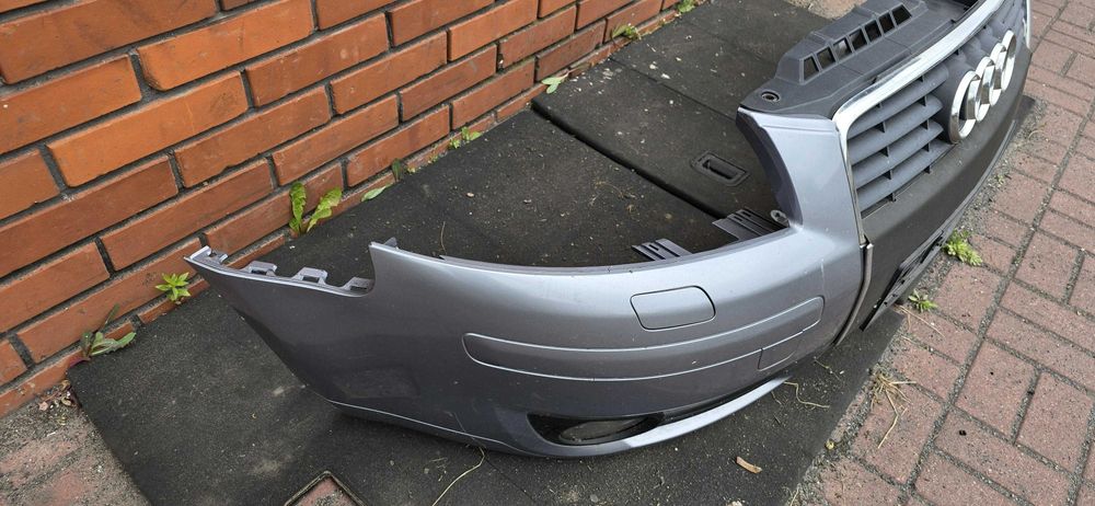 AUDI A3 8P Zderzak Przód Przedni Spryskiwacze