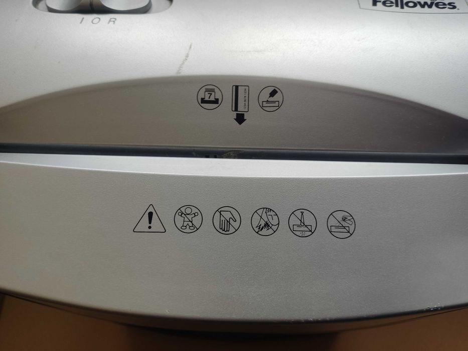 Niszczarka fellowes CRC 34337