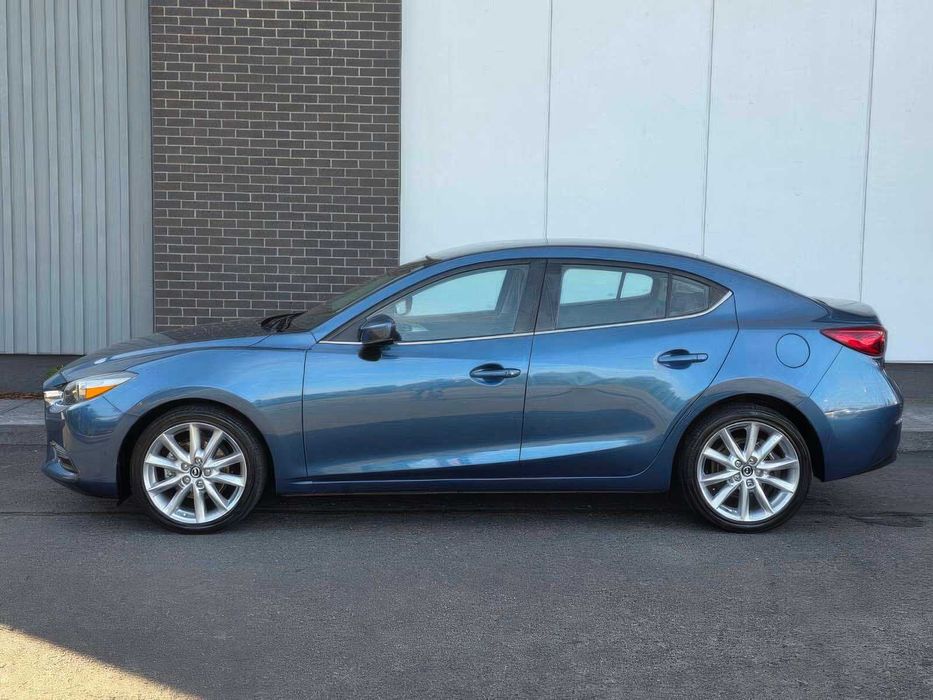 Mazda 3      2017