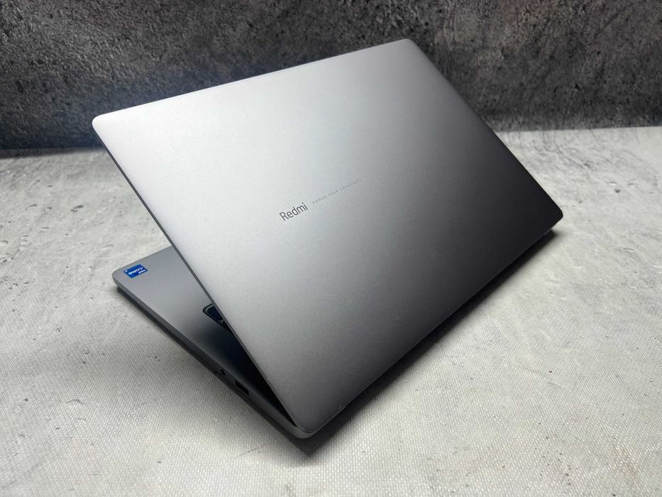 Xiaomi RedmiBook Pro 14 / i7 1165G7 4.7GHz / 16GB DDR4 / 512SSD /14QHD