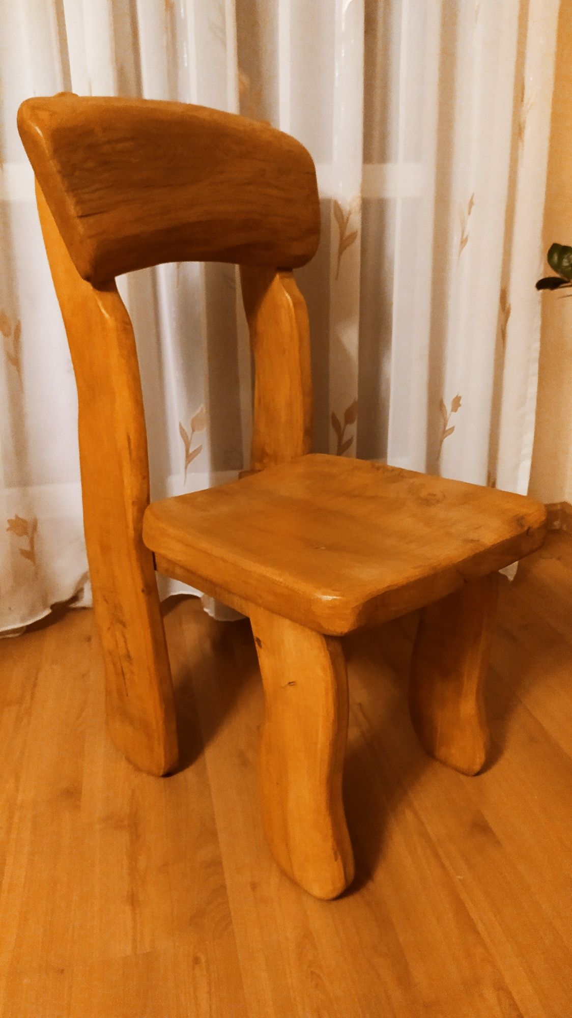 Krzesła i taborety świętokrzyskie