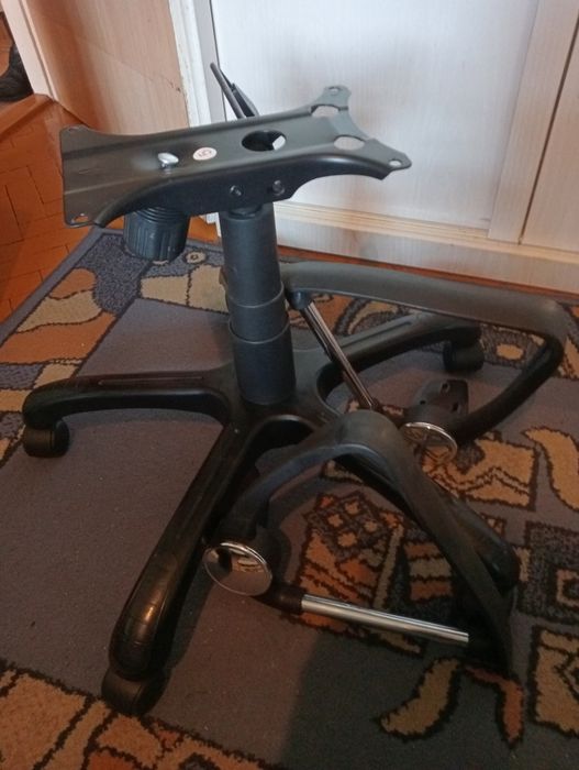 Mechanizm gamingowy wraz z siłownikiem do fotela obrotowego i cała res