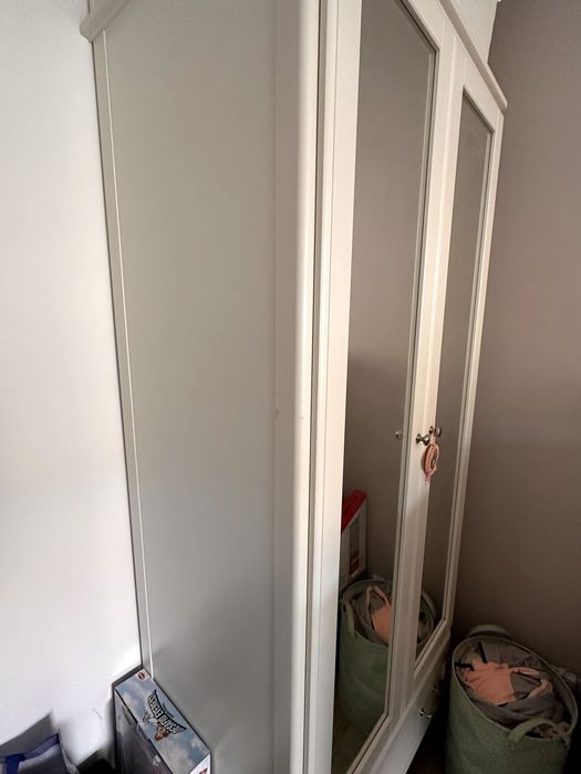 Guarda roupa de criança/adolescente Branco, impecavel