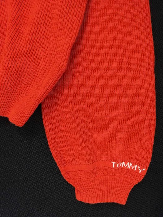 H6 oversize sweter damski Tommy Hilfiger czerwony dziergany serek M 38