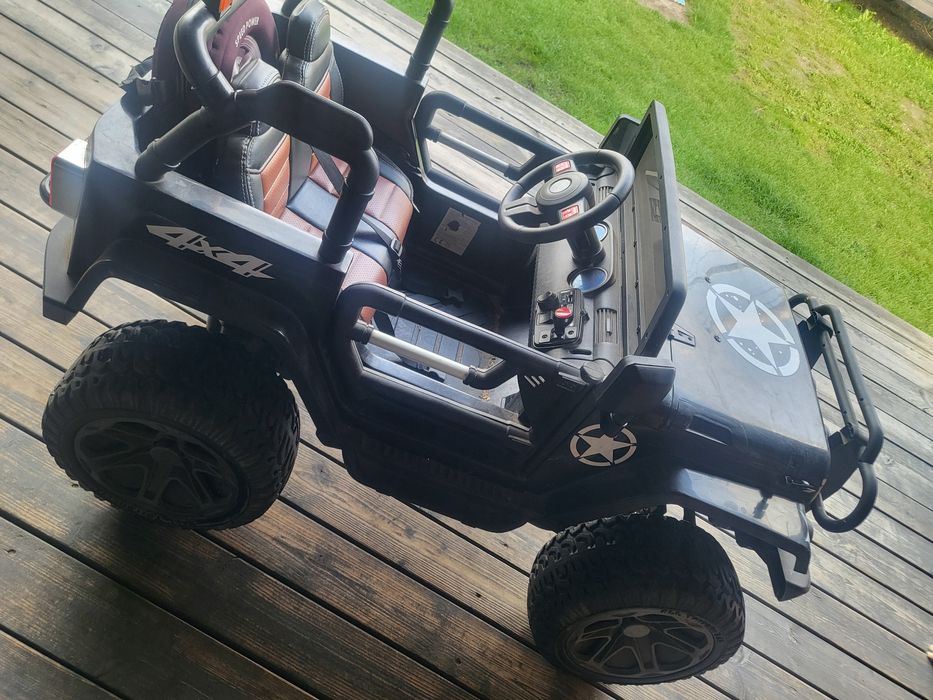 Auto samochód na akumulator monster Jeep 4x4 duży