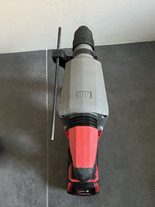 Безщітковий Акум.перфоратор Milwaukee M18 FHX