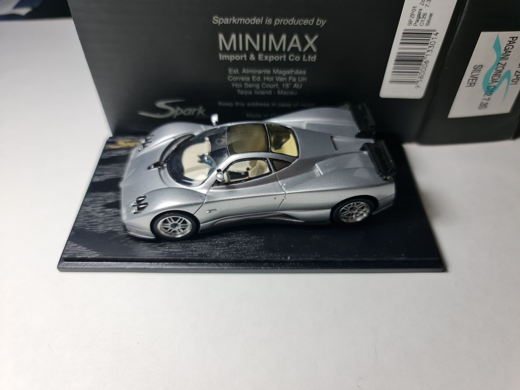 Модель Pagani Zonda S 1/43 spark. Bbr, minichamps