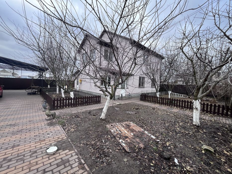 Будинок у стані заходь і живи,Красилівка,центр, будинок з газом