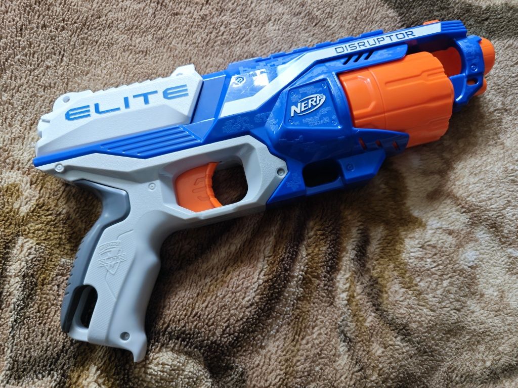 Продам бластер Nerf Disruptor.
