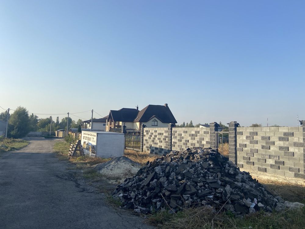 Продам участок в Кристальном пер.Арендный
