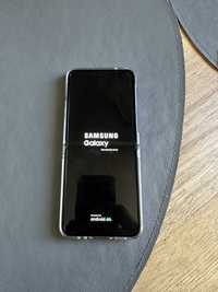 Samsung Glaxy Z Flip 4