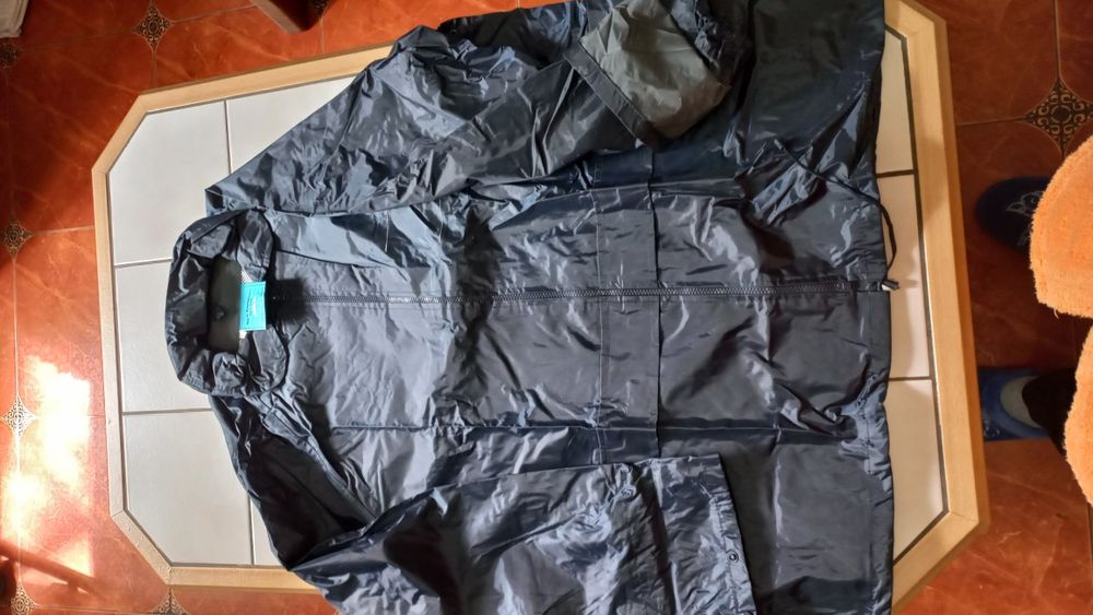 Куртка водозахисна, розмір 50-52