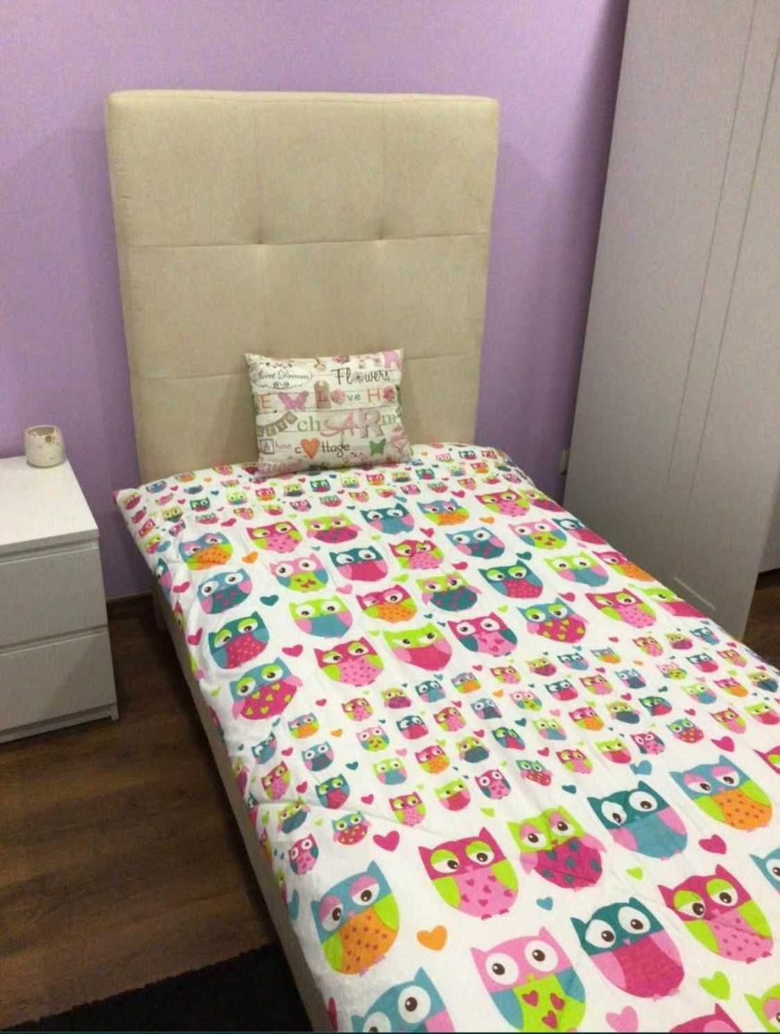 Cama individual em muito bom estado. Oportunidade unica!