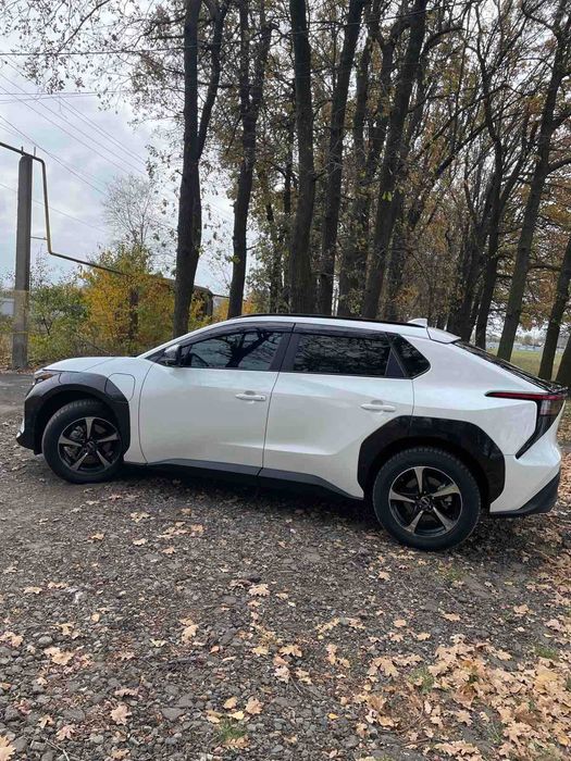 Toyota bZ4X 2023 I покоління,  71.4 kWh (218 к.с) 4WD