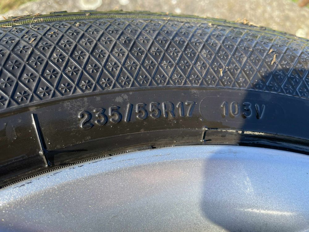 Komplet opon zimowych Kleber Krisalp HP3 z alufelgami 235/55 R17 103V