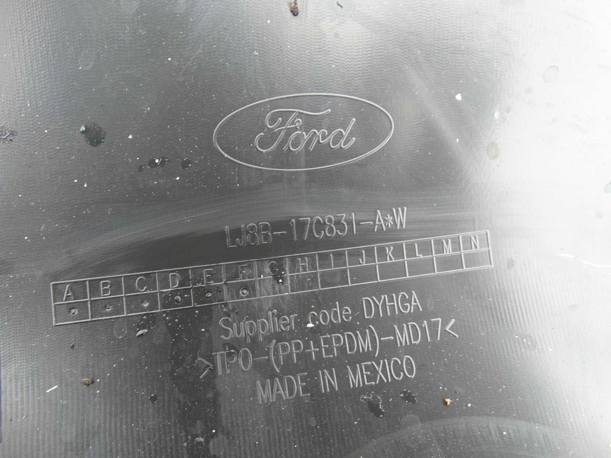 Zderzak przedni Ford Mustang Mach-E PDC