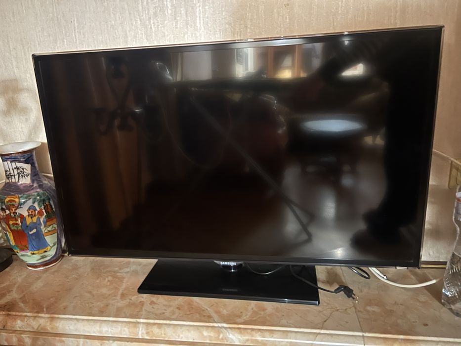 Samsung телевизор