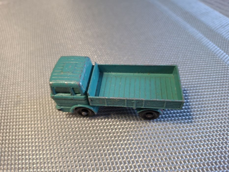 Matchbox lesney Mercedes Truck skala 1:64