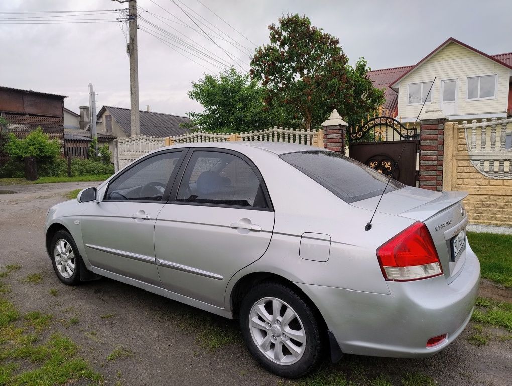 Кіа cerato,2006року