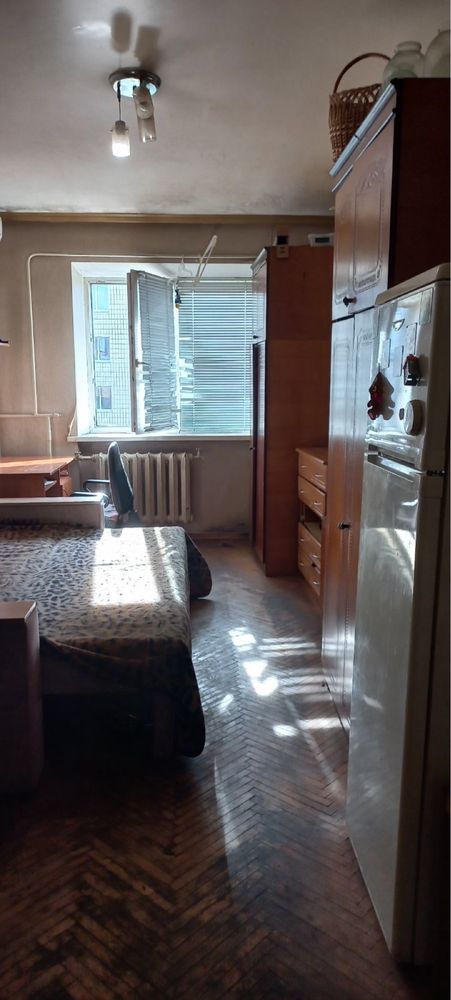 Сдам комнату без хозяев в общежитии метро Теремки