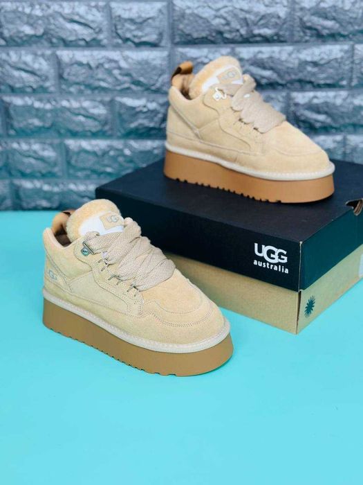 Ugg Lowmel женские зимние кроссовки бежевые на меху натуральная замша