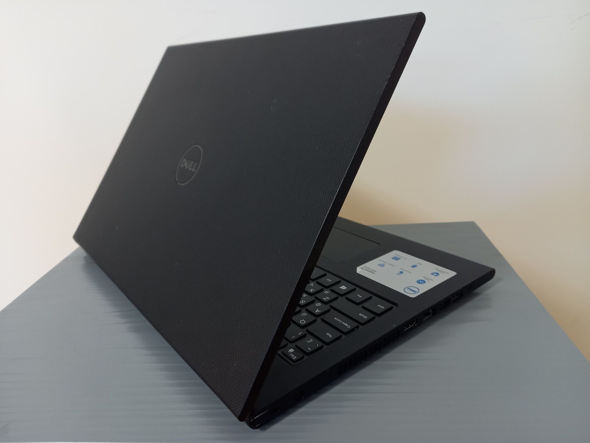 15'6 Сенсорний Dell Inspiron/i3-4004/8GB Ram/Новий 256GB SSD/АКБ 2 Год