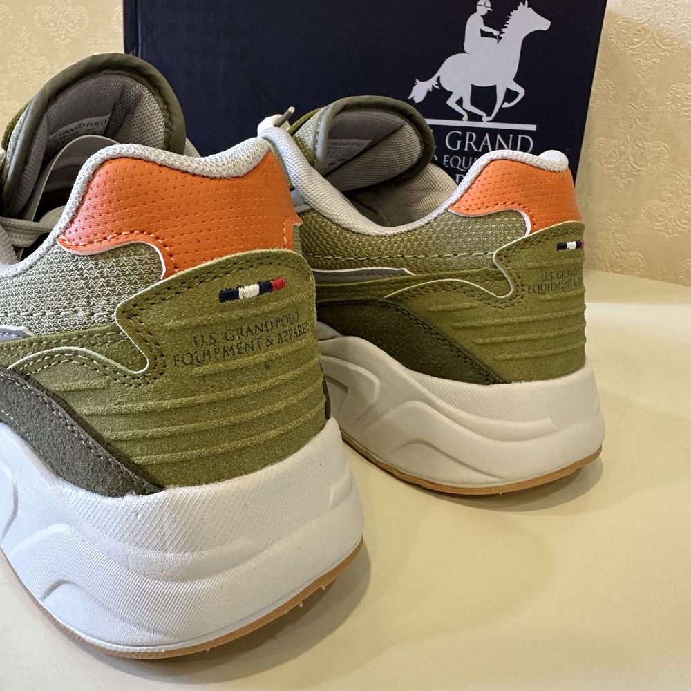 POLO.  Кросівки  чоловічі.  Оригінал. Нові. Розмір 40 - 45