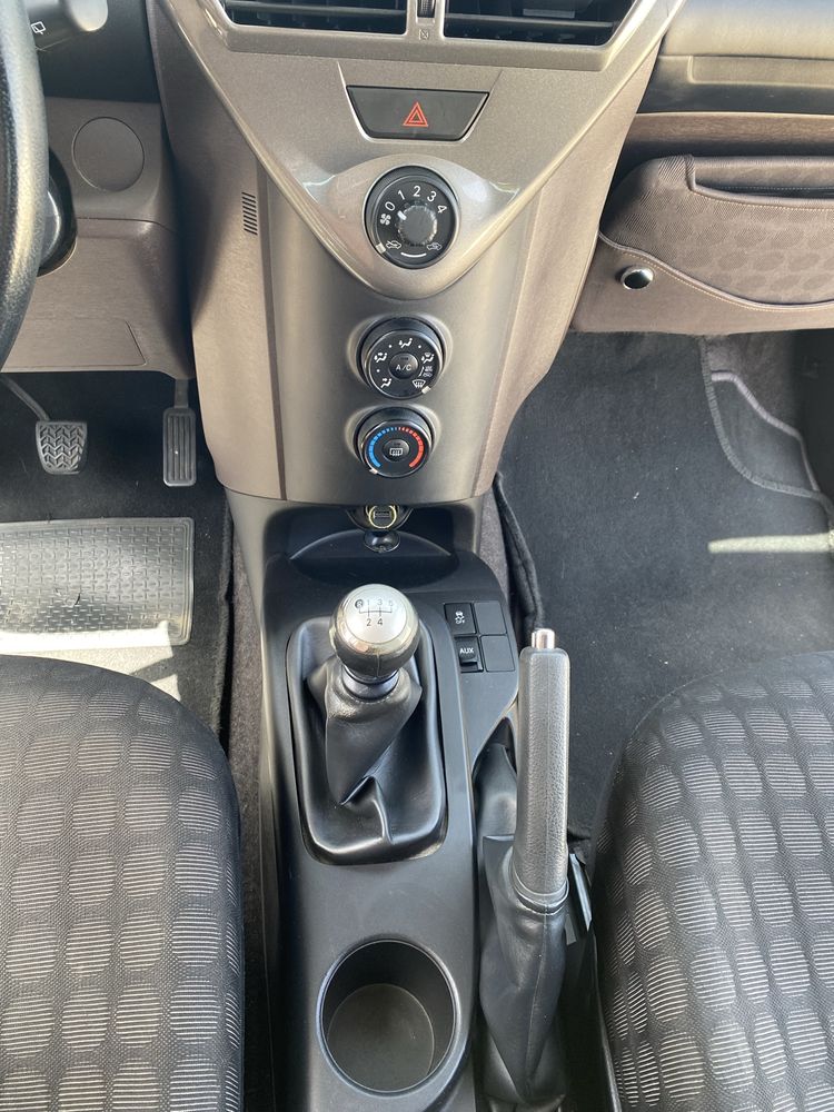 Toyota iQ 1.0 (2010) - 68 CV
