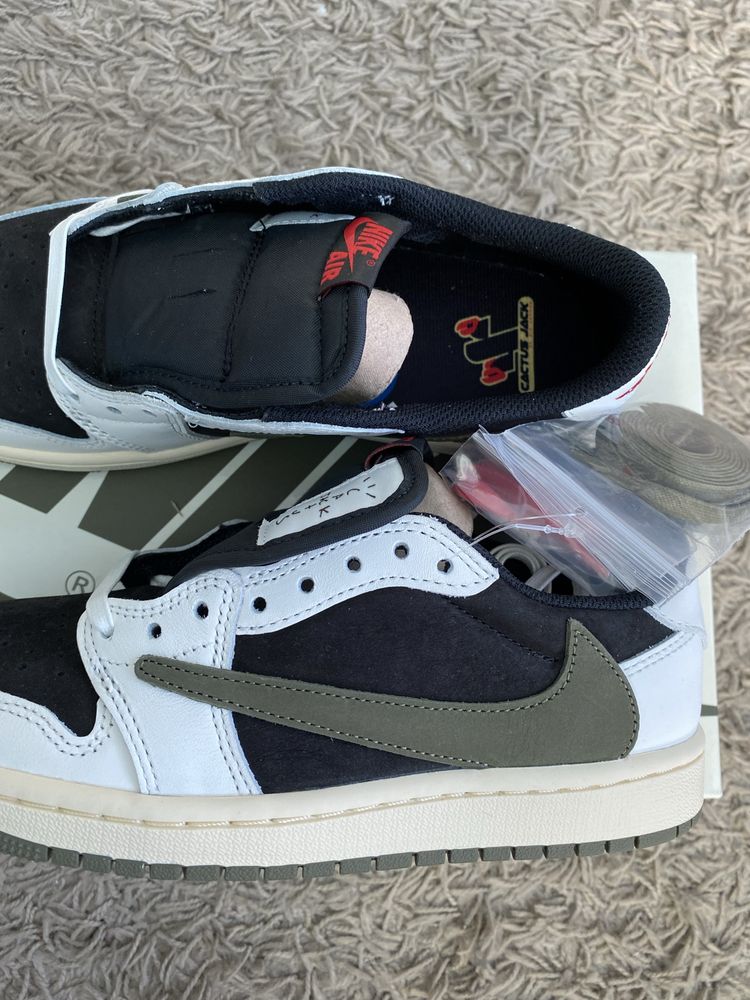 Air Jordan 1 Low Travis Scott