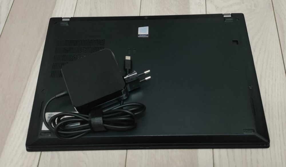 Ноутбук Lenovo ThinkPad T490s i5 16GB 512GB SSD FullHD IPS Windows 11