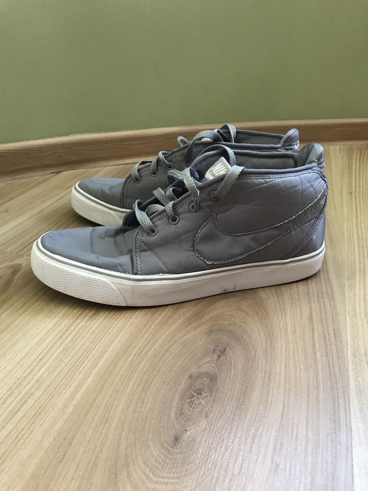 Nike toki 41 26см