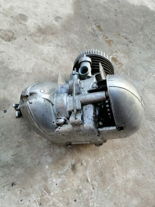 Двигатель одноцилиндровый "ЯВа - 250