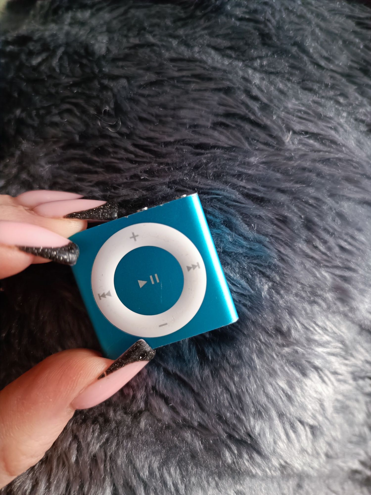 iPod Apple MP3 z kablem lądującym