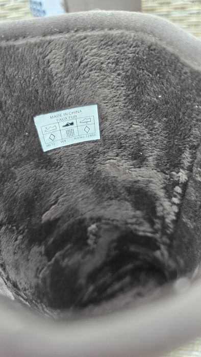 Зимові чоботи crocs j2 -33/34