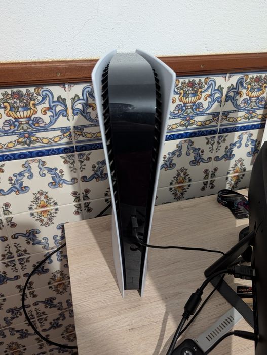 PS5 digital 825GB