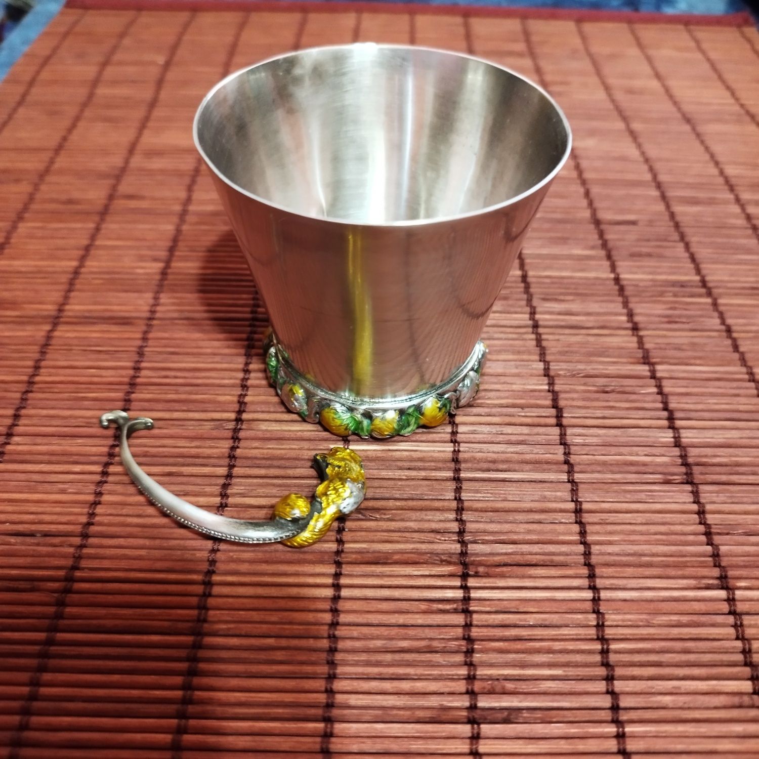 Серебряная чашечка Белочка детская 925 проба серебро