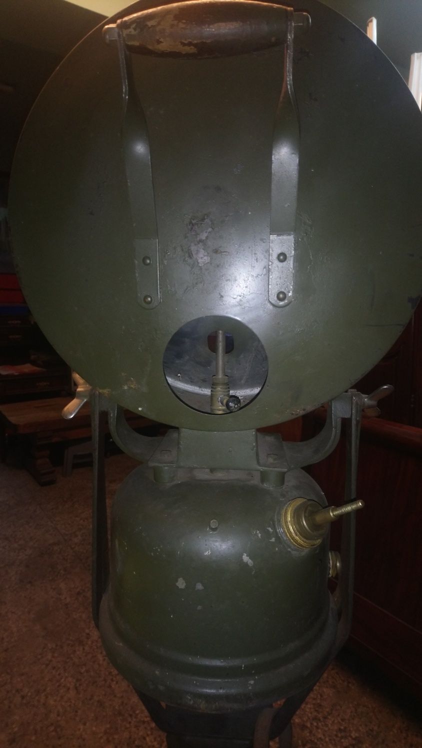 Lampa wojskowa WW II